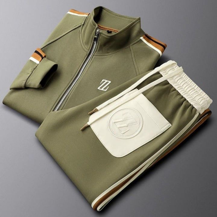 Conjunto de fato de treino atlético para homem com fecho à frente e detalhes às riscas